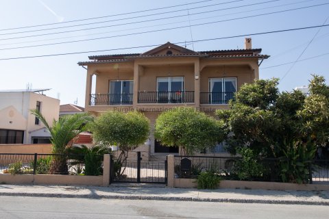 3 bedrooms Villa in Larnaca, Larnaka, No. 37767