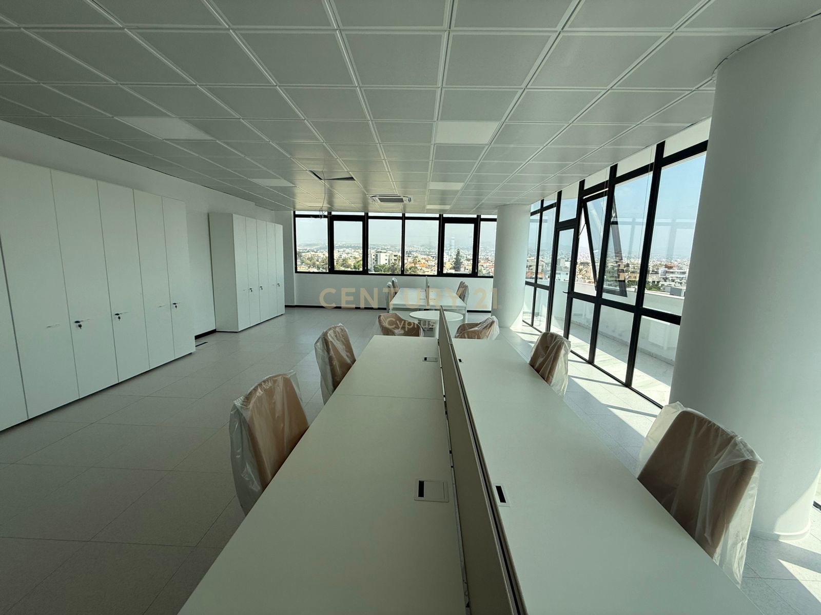 221m2 Office in Limassol, Cyprus No. 56000