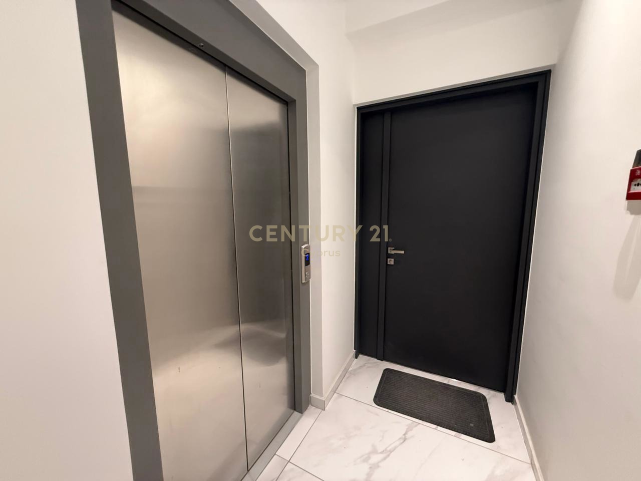 221m2 Office in Limassol, Cyprus No. 56000
