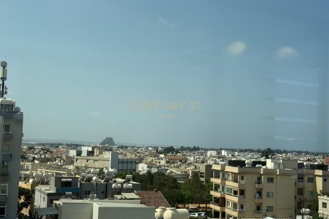 221m2 Oficina en Limassol, No. 56000 11