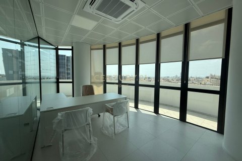 221m2 Oficina en Limassol, No. 56000 7