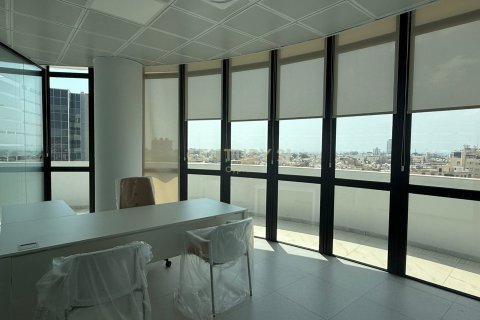 221m2 Oficina en Limassol, No. 56000 9