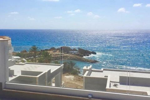 4 chambres Villa à Kissonerga, Paphos, Chypre No. 28482