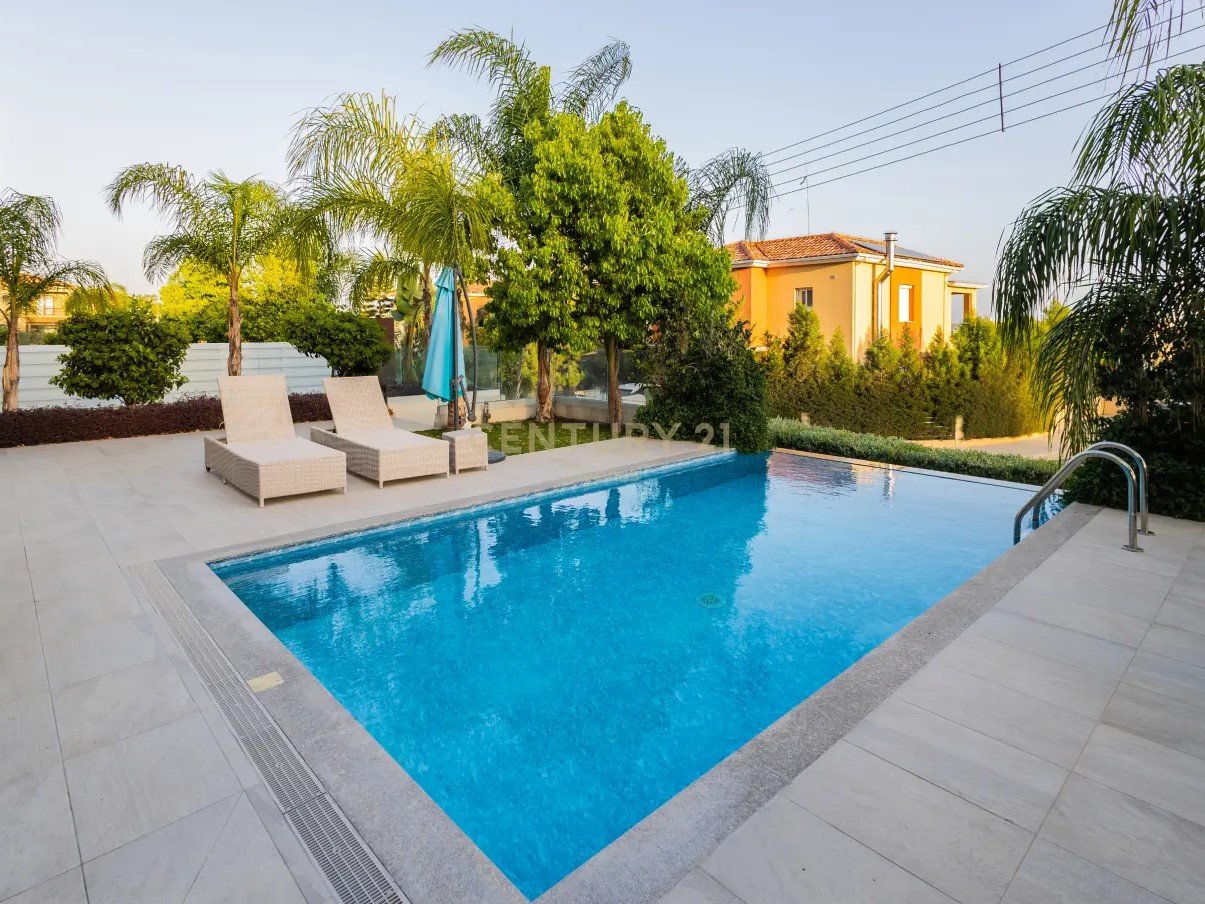 3 bedrooms Villa in Mouttagiaka, Limassol, Cyprus No. 54244