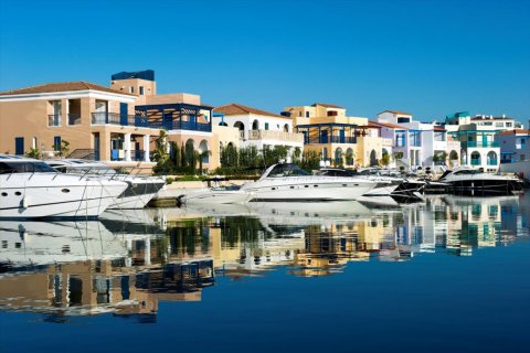 Вилла с 3 комнатами в Лимассол, Лимасол,  № 38186 7