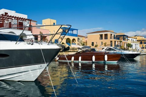 Вилла с 3 комнатами в Лимассол, Лимасол,  № 38186 5