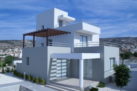 3 bedrooms Villa in Paphos,  No. 38182
