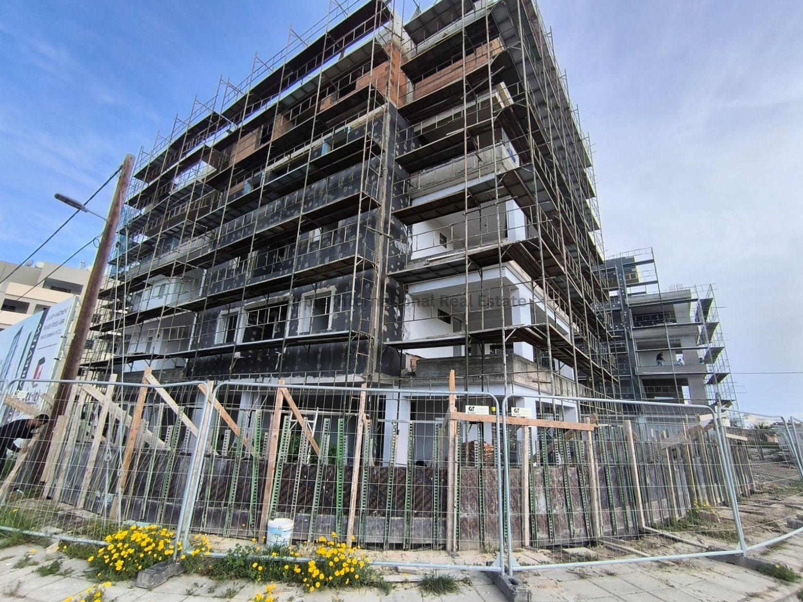 2 bedrooms Apartment in Larnaca, Larnaka, Cyprus No. 25030