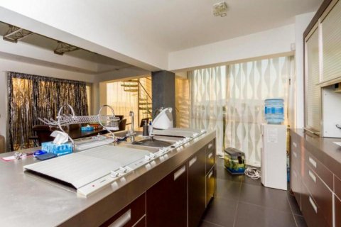 3 dormitorios Apartamento en Nicosia,  No. 38395 7