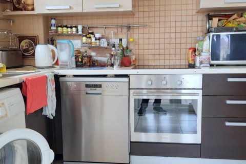 3 bedrooms Apartment in Nicosia,  No. 38390 7