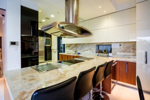 7 dormitorios Villa en Nicosia,  No. 38393 10