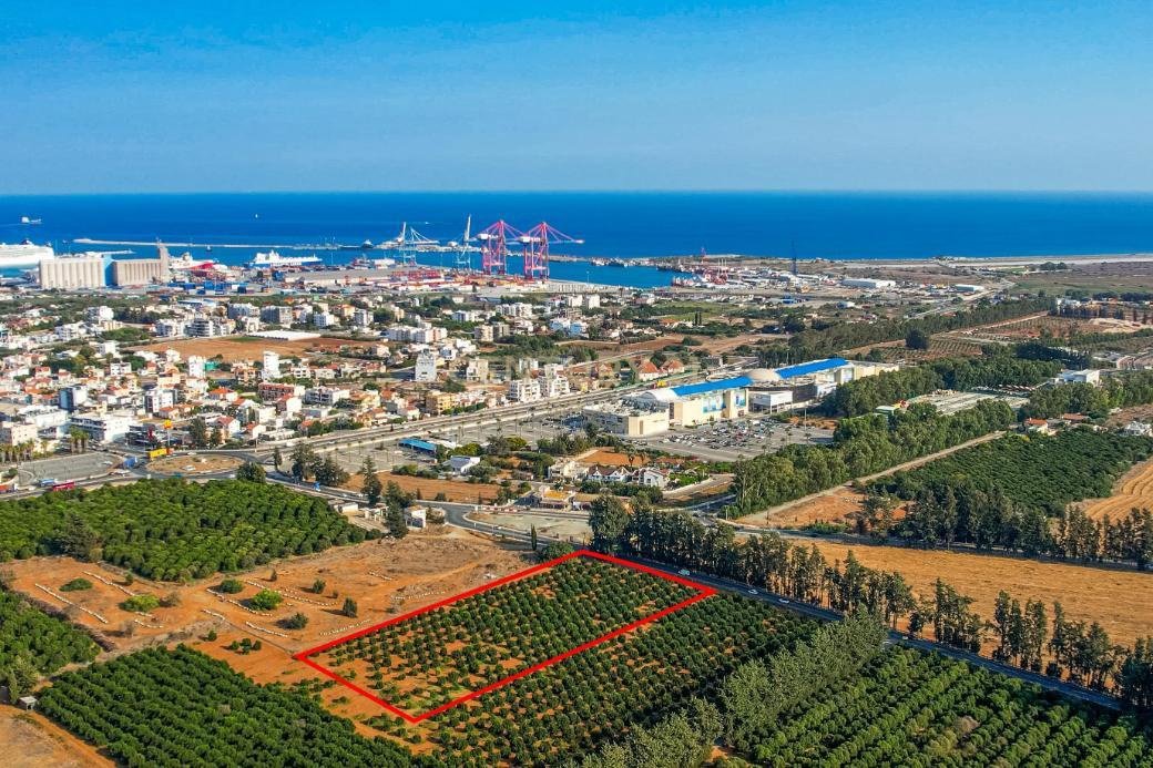 Terreno en Kato Polemidia, Limassol, Chipre No. 54282