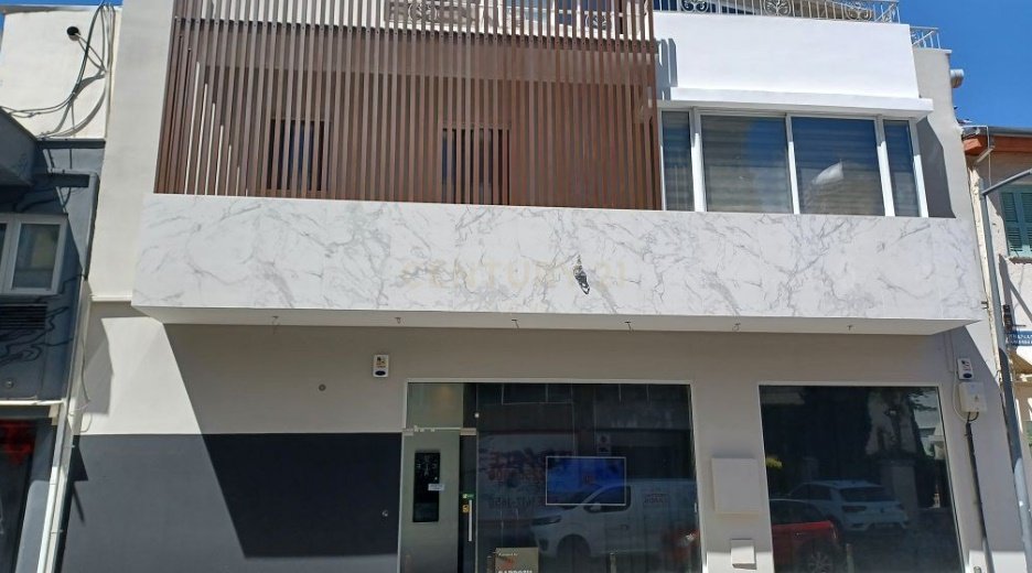 175m2 Office in Limassol, Cyprus No. 54281