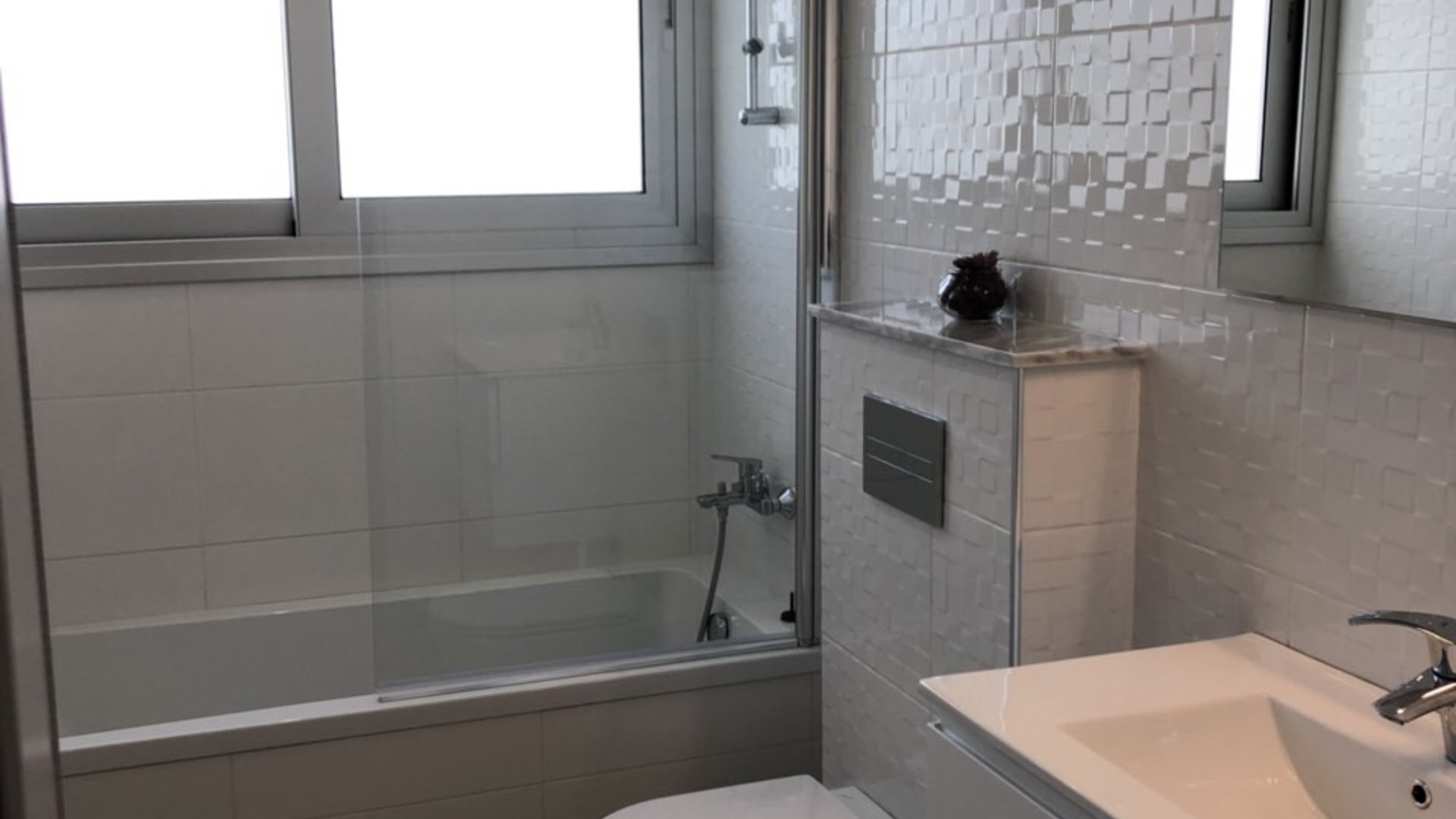 3 bedrooms Apartment in Neapolis, Limassol, Cyprus No. 25879