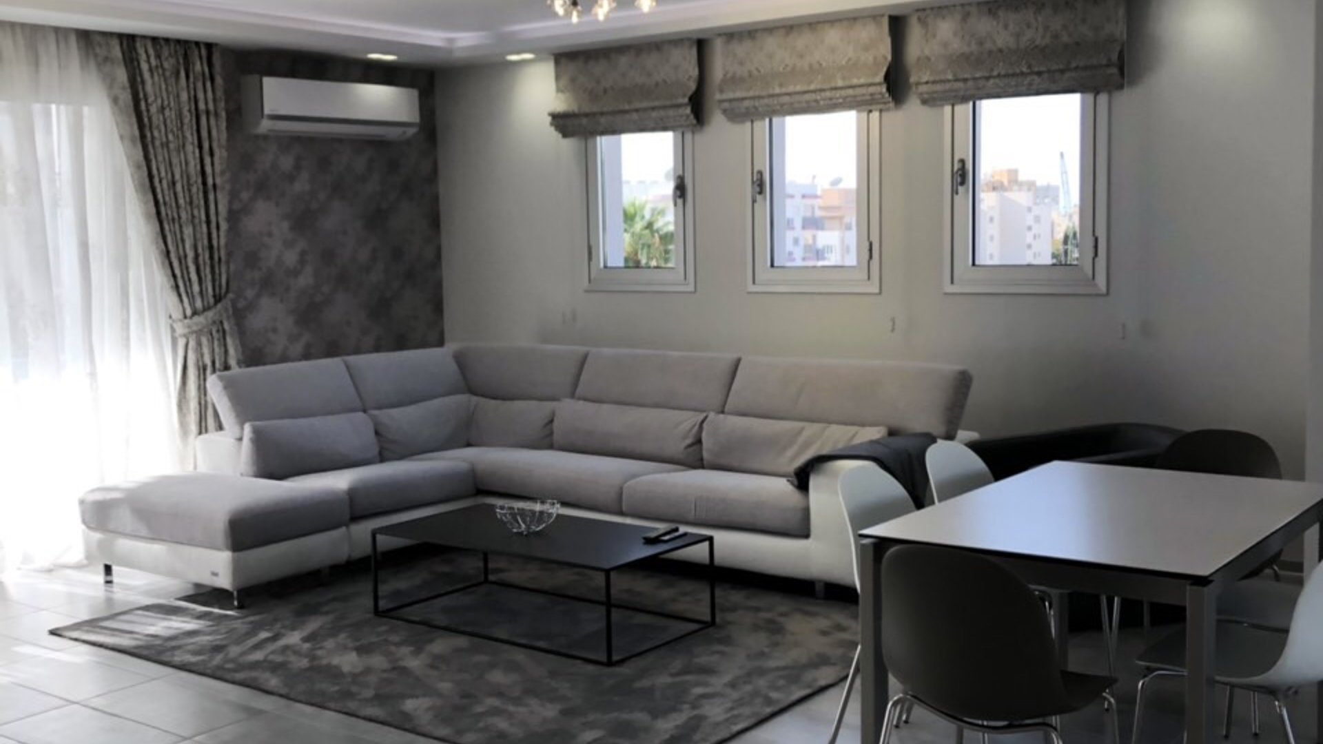 3 bedrooms Apartment in Neapolis, Limassol, Cyprus No. 25879