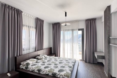 4 bedrooms Villa in Limassol,  No. 49226 2