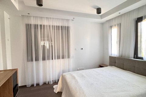 4 bedrooms Villa in Limassol,  No. 49226 4