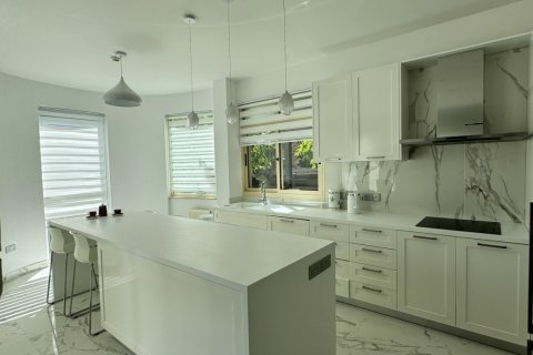 5 chambres Villa à Limassol,  No. 49228 2