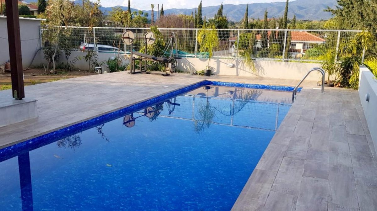 3 bedrooms Villa in Limassol, Cyprus No. 38559