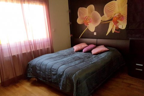 4 bedrooms Villa in Limassol,  No. 38564 6
