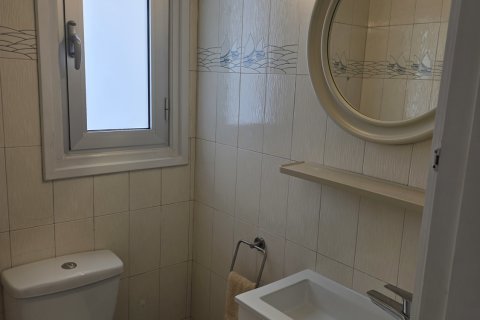 3 bedrooms Apartment in Nicosia,  No. 39768 14