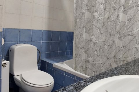 3 bedrooms Apartment in Strovolos, Nicosia,  No. 39767 18