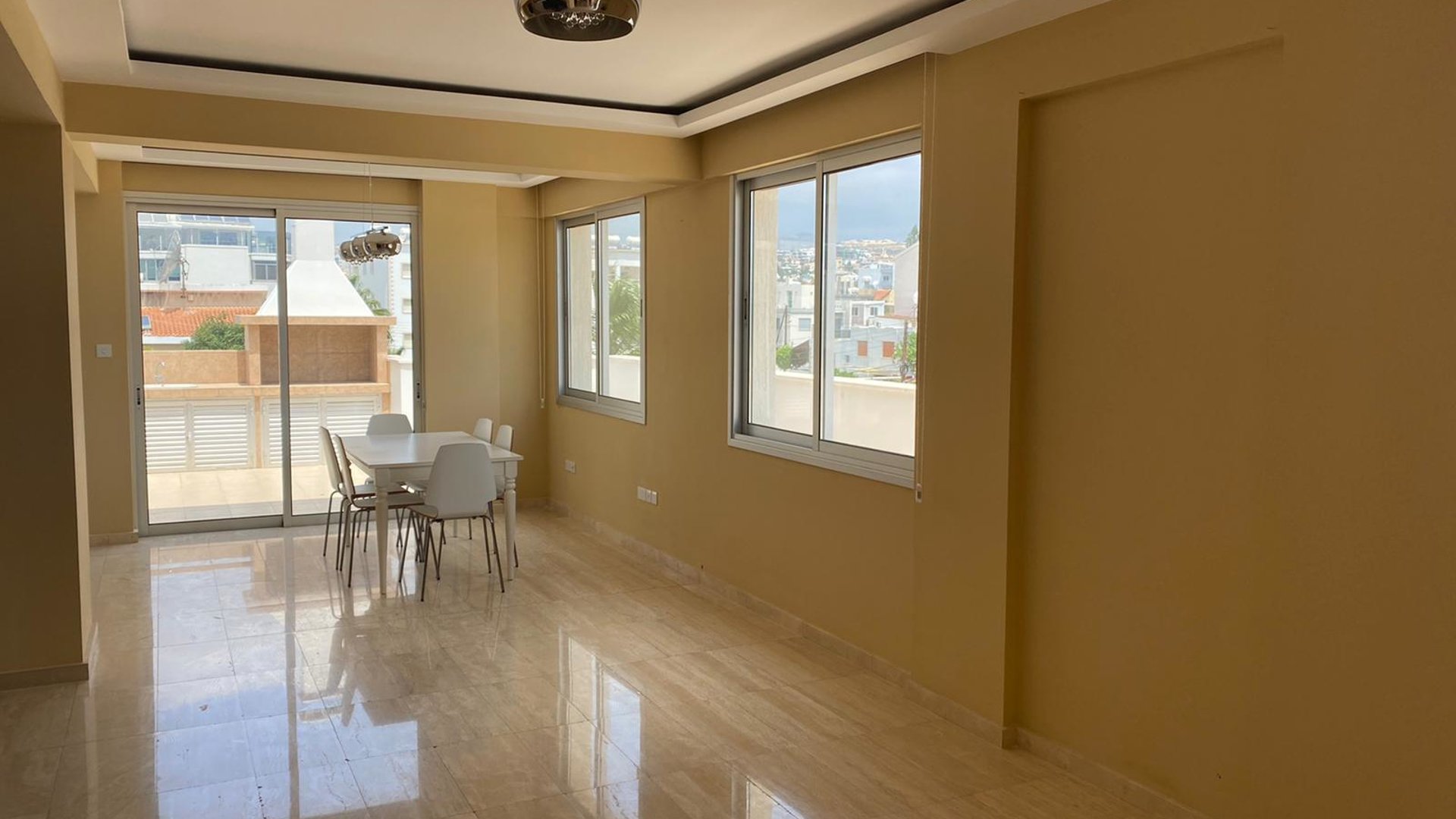 3 bedrooms Penthouse in Mesa Geitonia, Limassol, Cyprus No. 28823
