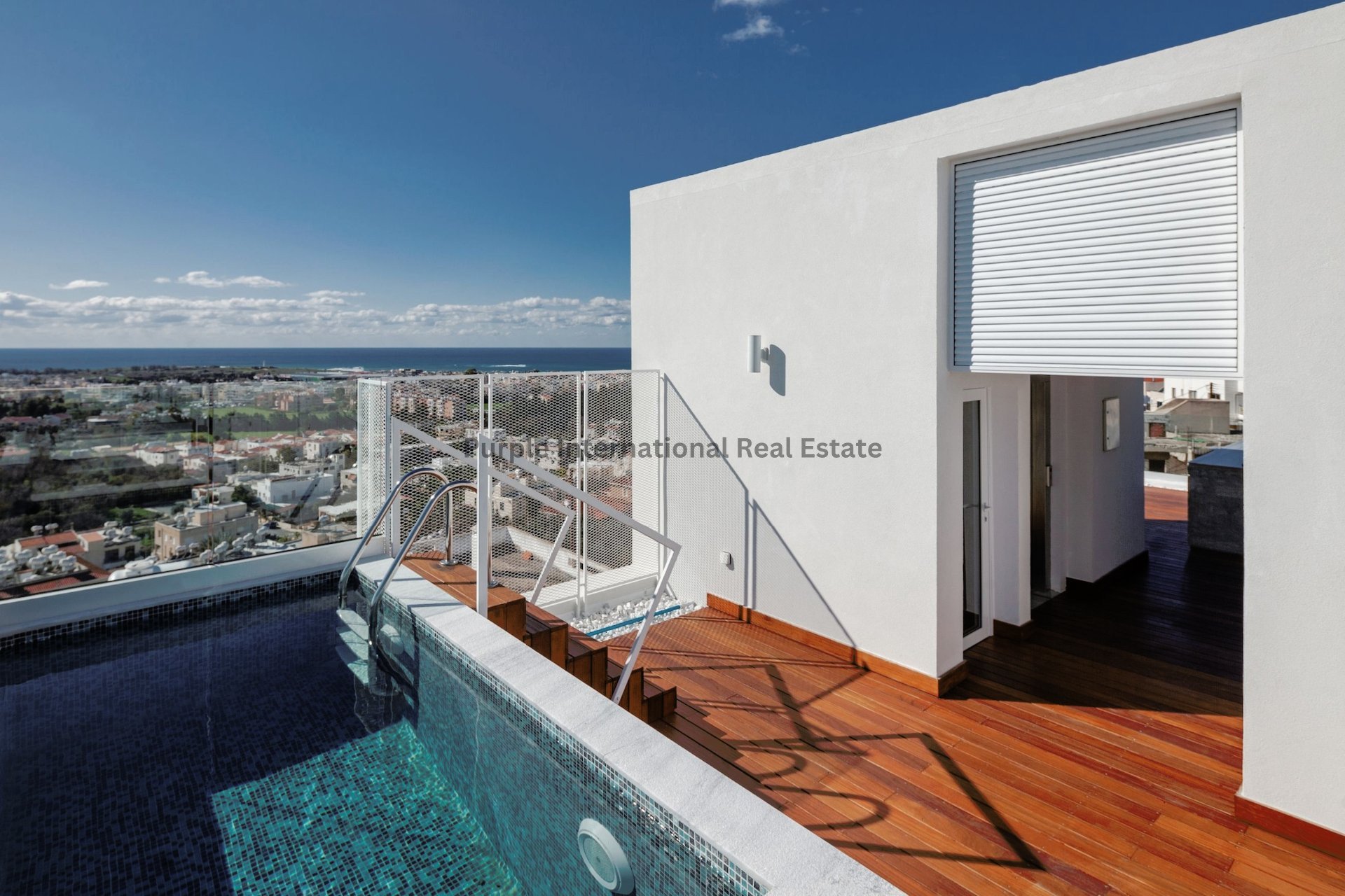 4 bedrooms Villa in Paphos, Cyprus No. 19812
