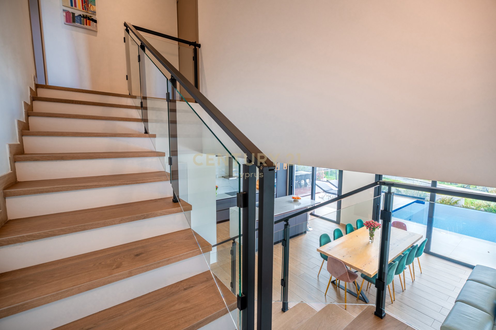 7 chambres Villa à Agios Athanasios, Limassol, Chypre No. 53681