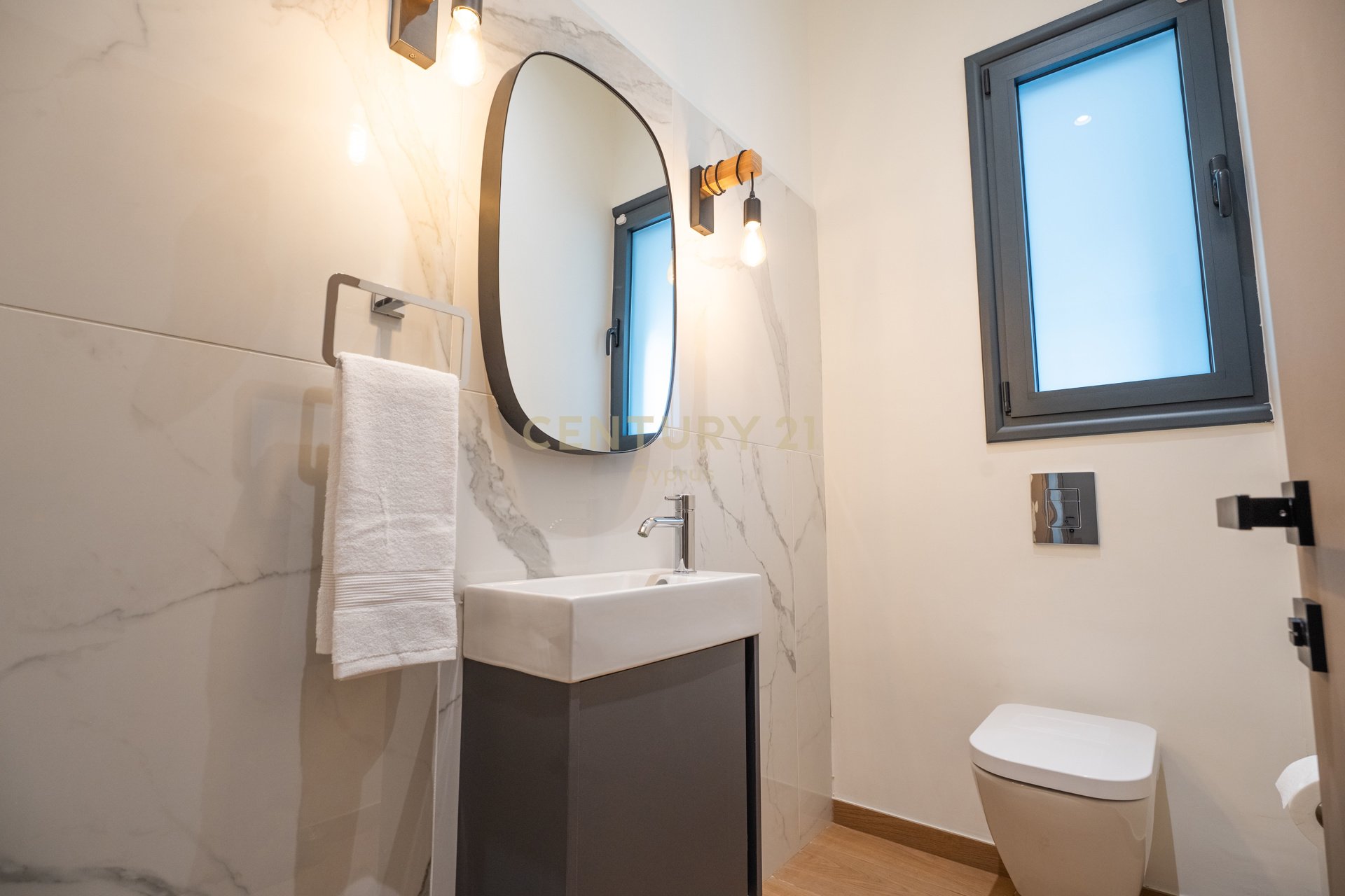 7 chambres Villa à Agios Athanasios, Limassol, Chypre No. 53681