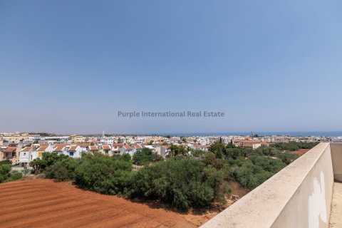 Квартира с 2 спальнями в Паралимни, Аммохостос, Кипр № 37439 12