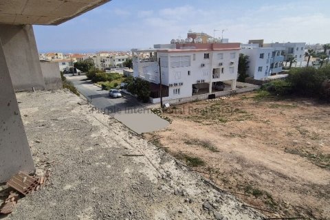 Квартира с 2 спальнями в Паралимни, Аммохостос, Кипр № 37439 7