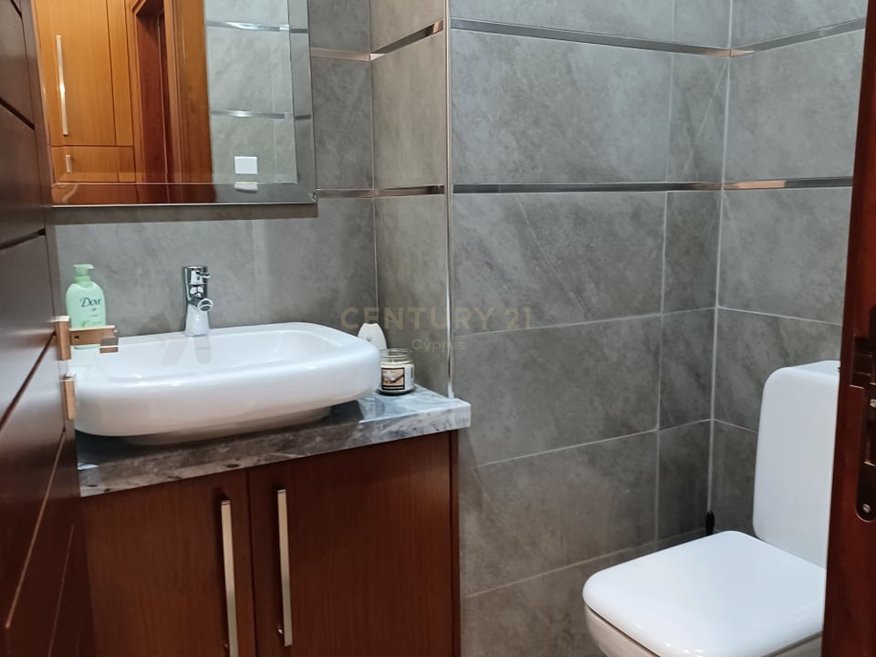 3 bedrooms Apartment in Limassol, Cyprus No. 55882