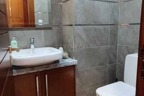 3 dormitorios Apartamento en Limassol,  No. 55882 11