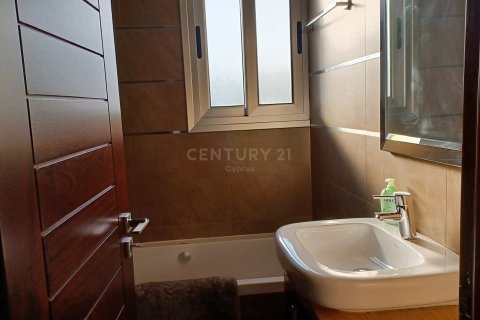 3 dormitorios Apartamento en Limassol,  No. 55882 10