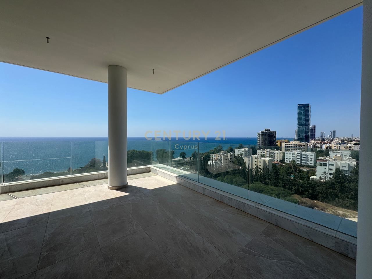 3 bedrooms Apartment in Agios Tychonas, Limassol, Cyprus No. 55886