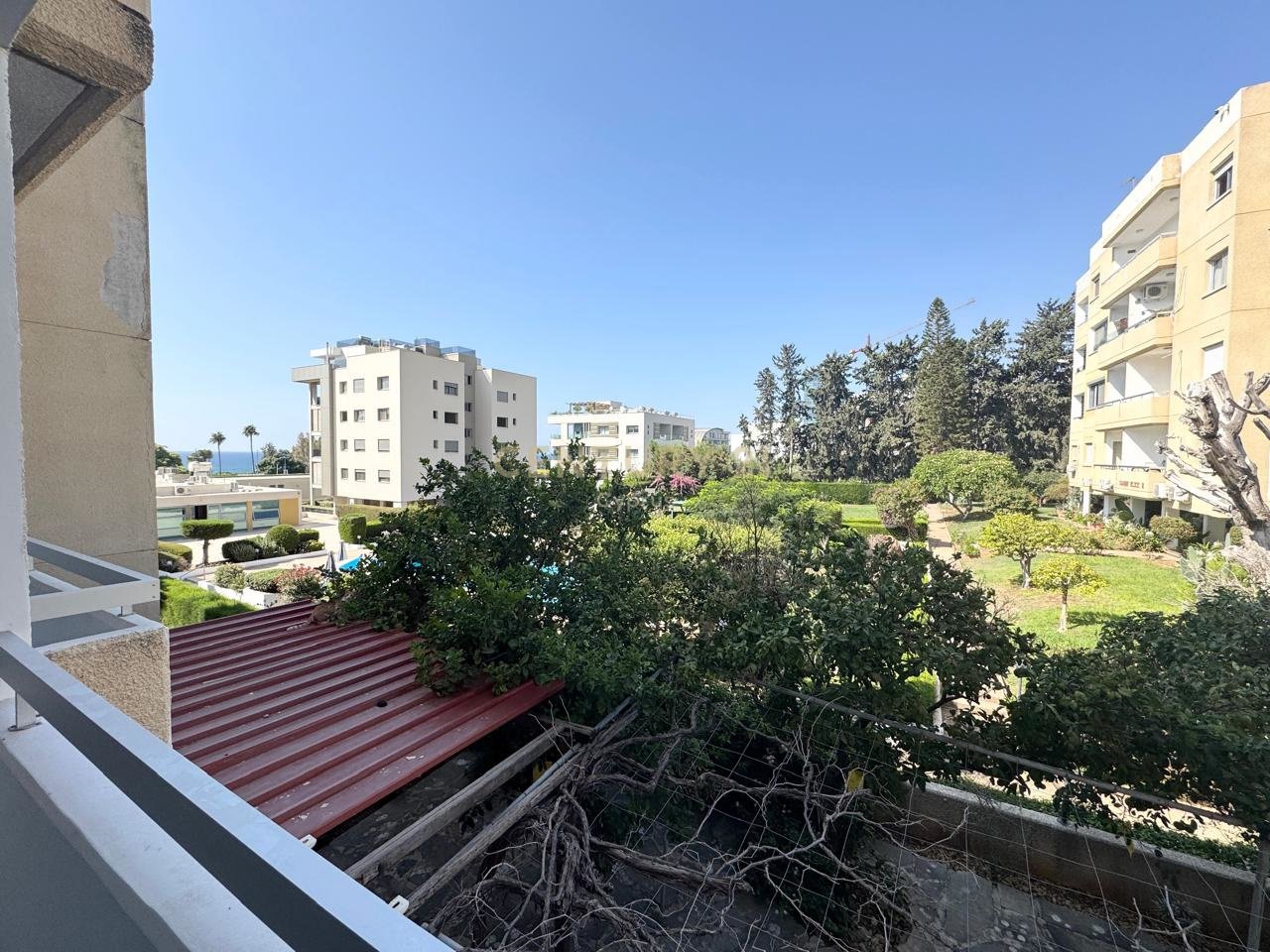4 bedrooms Apartment in Agios Tychonas, Limassol, Cyprus No. 55884