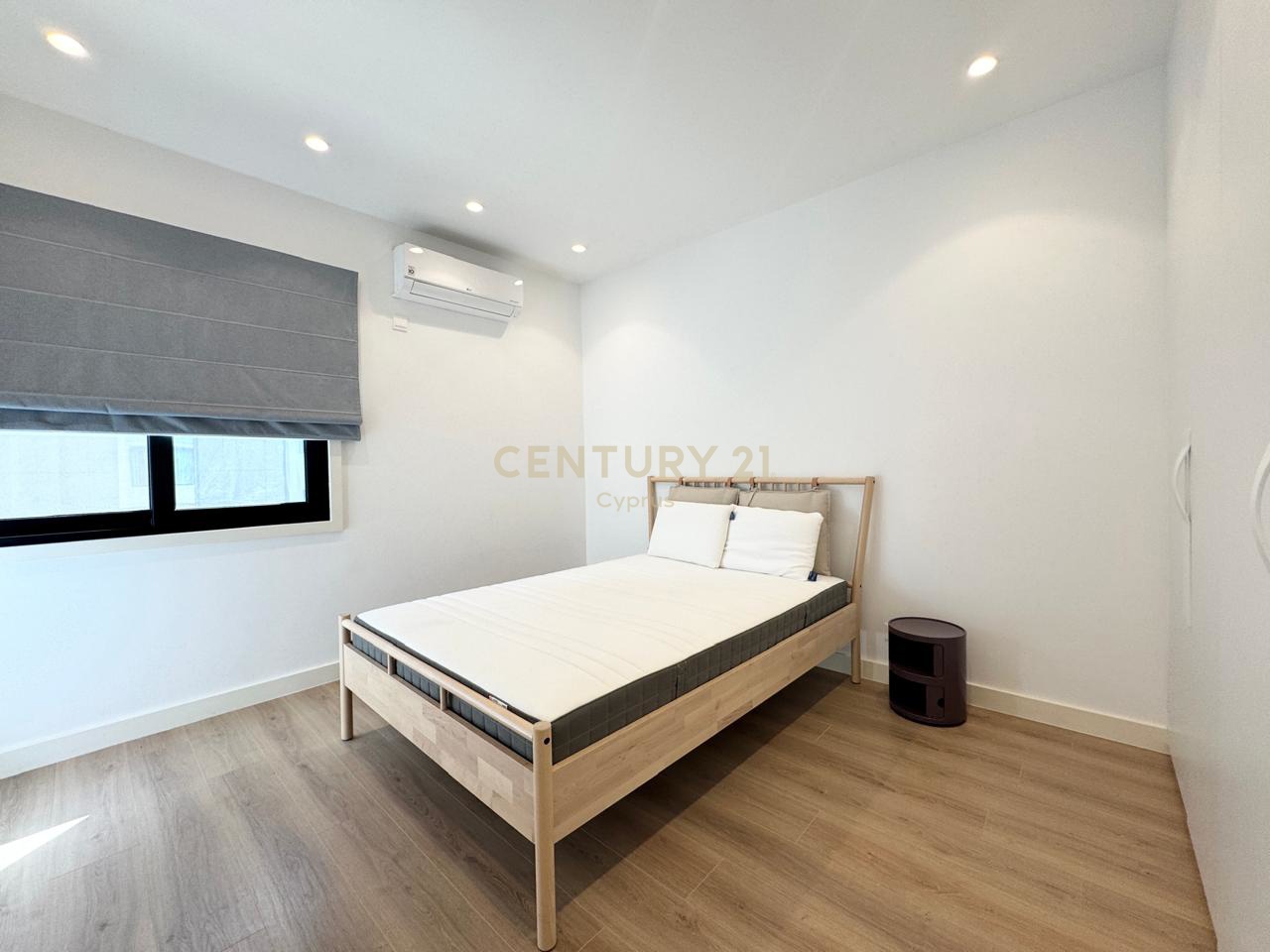 4 bedrooms Apartment in Agios Tychonas, Limassol, Cyprus No. 55884
