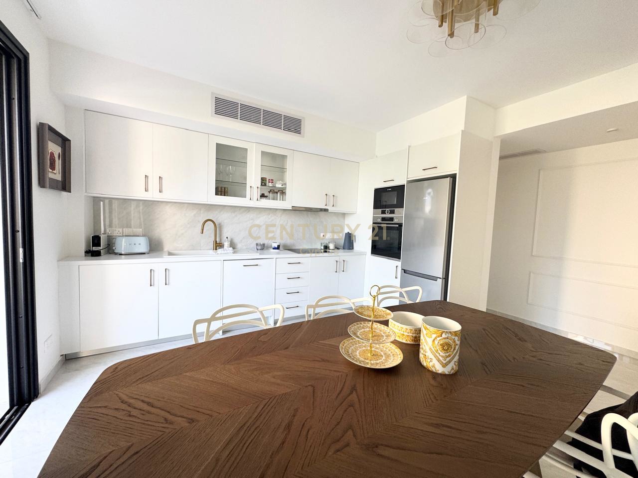 4 bedrooms Apartment in Agios Tychonas, Limassol, Cyprus No. 55884