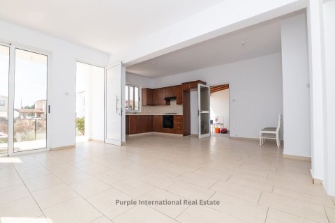 3 bedrooms Villa in Frenaros, Ammochostos, Cyprus No. 37332 3