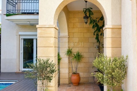 4 dormitorios Villa en Agios Athanasios, Limassol,  No. 55094 2