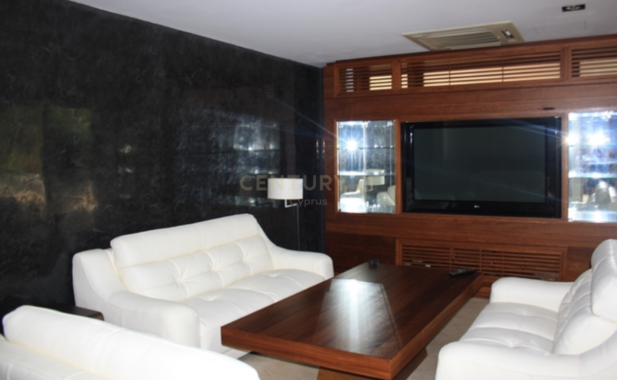 3 bedrooms Villa in Pyrgos, Limassol, Cyprus No. 27616