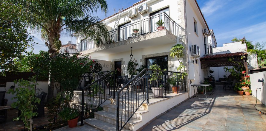 Вилла с 3 спальнями в Ороклини, Ларнака,  № 39354