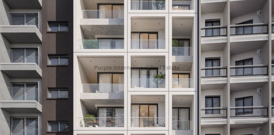 4 bedrooms Apartment in Limassol,  No. 39352