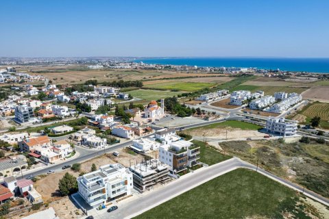 2 dormitorios Apartamento en Livadia, Larnaka,  No. 44149 9