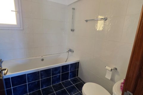 3 chambres Appartement à Larnaka,  No. 51054 11