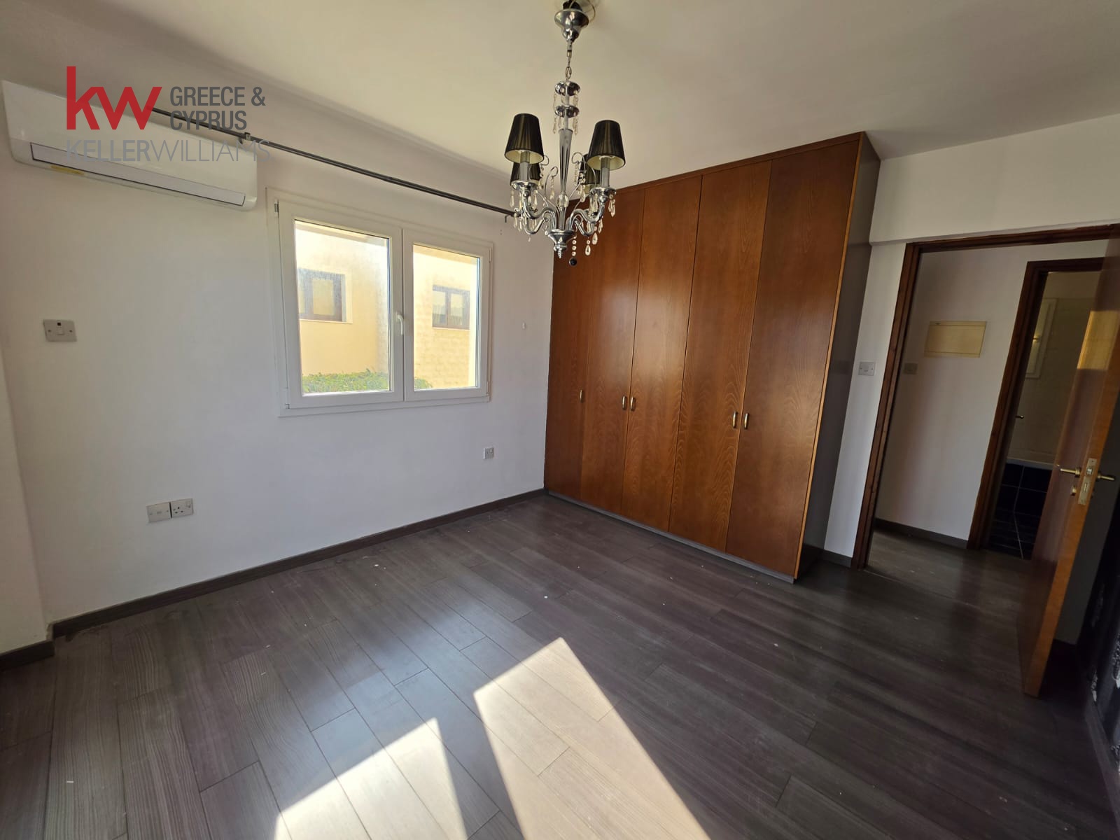 Квартира с 3 спальнями в Ларнака, Кипр № 51054