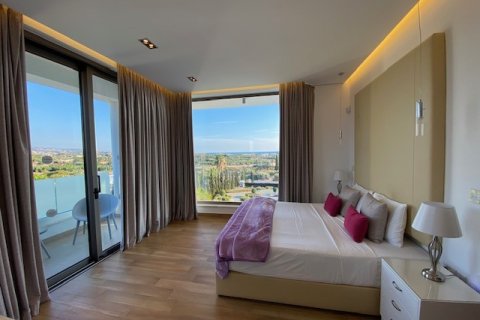 5 bedrooms Villa in Paphos,  No. 48706 15