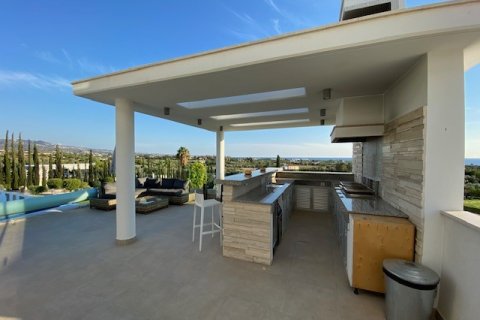 5 bedrooms Villa in Paphos,  No. 48706 10