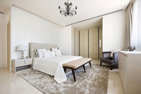 5 bedrooms Villa in Larnaca, Larnaka,  No. 38236 5